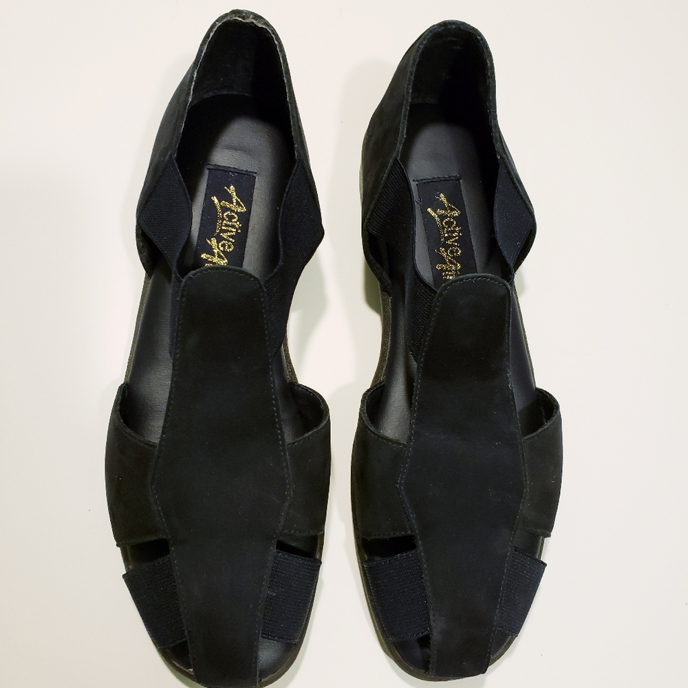Active Air "Comfort" casual sandals.
